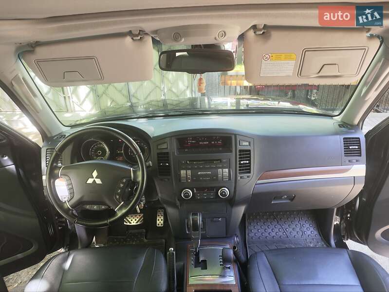 Позашляховик / Кросовер Mitsubishi Pajero Wagon 2012 в Миколаєві