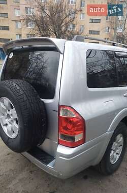 Внедорожник / Кроссовер Mitsubishi Pajero Wagon 2007 в 