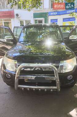 Внедорожник / Кроссовер Mitsubishi Pajero Wagon 2012 в 