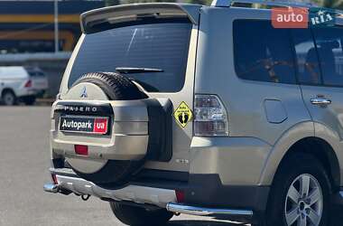 Внедорожник / Кроссовер Mitsubishi Pajero Wagon 2008 в 