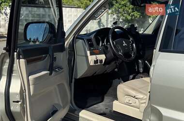 Внедорожник / Кроссовер Mitsubishi Pajero Wagon 2008 в 