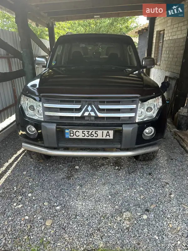 Mitsubishi Pajero Wagon