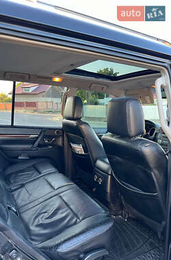 Внедорожник / Кроссовер Mitsubishi Pajero Wagon 2007 в 