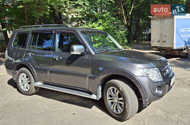 Mitsubishi Pajero Wagon 2013 Mitsubishi Pajero Wagon 2013