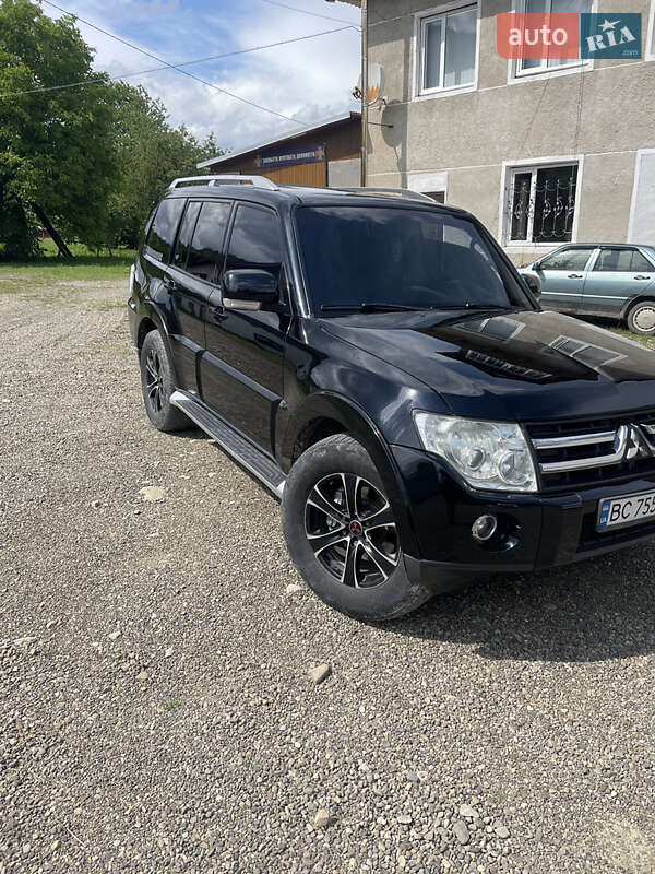 Внедорожник / Кроссовер Mitsubishi Pajero Wagon 2008 в Ивано-Франковске