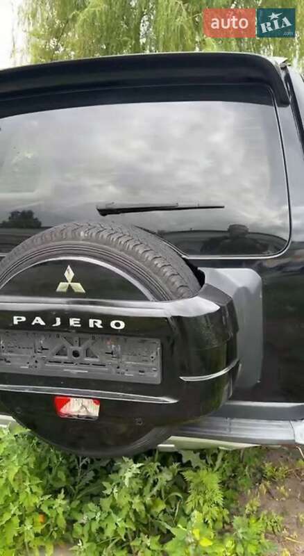 Внедорожник / Кроссовер Mitsubishi Pajero Wagon 2009 в Киеве