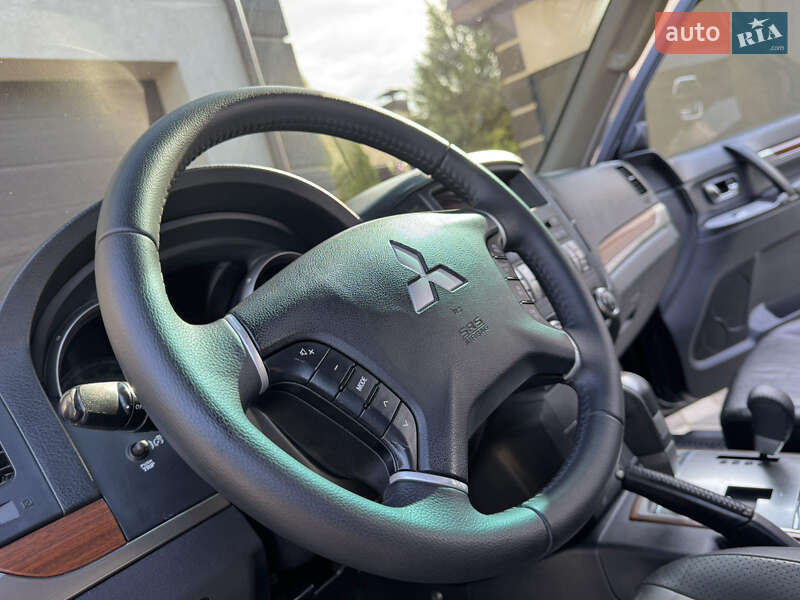 Внедорожник / Кроссовер Mitsubishi Pajero Wagon 2007 в Черкассах
