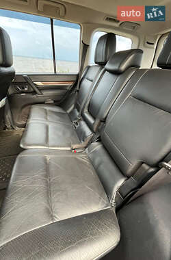 Позашляховик / Кросовер Mitsubishi Pajero Wagon 2008 в 