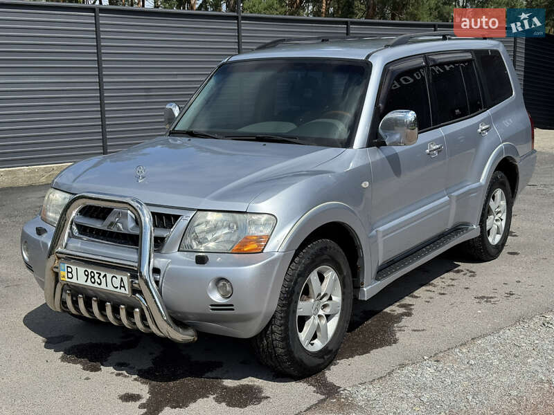 Позашляховик / Кросовер Mitsubishi Pajero Wagon 2005 в 