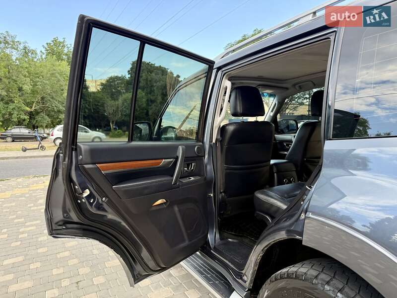 Позашляховик / Кросовер Mitsubishi Pajero Wagon 2008 в Одесі