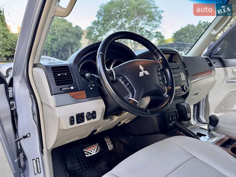 Внедорожник / Кроссовер Mitsubishi Pajero Wagon 2007 в Одессе