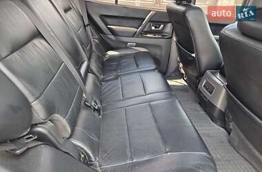 Внедорожник / Кроссовер Mitsubishi Pajero Wagon 2006 в 
