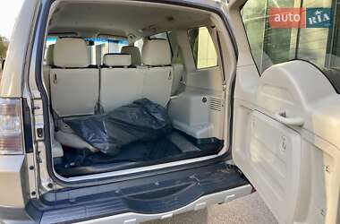 Внедорожник / Кроссовер Mitsubishi Pajero Wagon 2007 в 