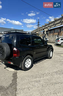 Позашляховик / Кросовер Mitsubishi Pajero Wagon 2004 в Києві