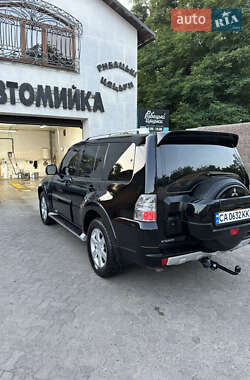Внедорожник / Кроссовер Mitsubishi Pajero Wagon 2007 в 