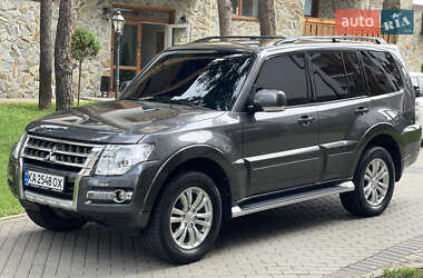 Внедорожник / Кроссовер Mitsubishi Pajero Wagon 2017 в Киеве