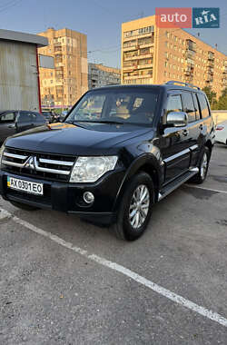 Внедорожник / Кроссовер Mitsubishi Pajero Wagon 2007 в 