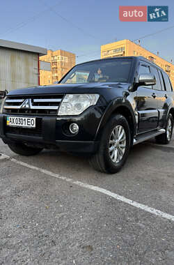 Внедорожник / Кроссовер Mitsubishi Pajero Wagon 2007 в 