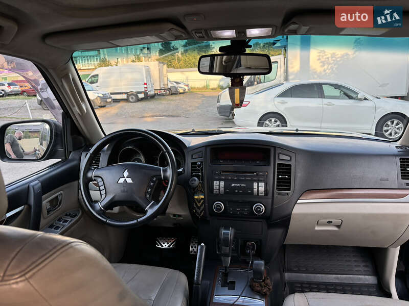 Внедорожник / Кроссовер Mitsubishi Pajero Wagon 2007 в Харькове