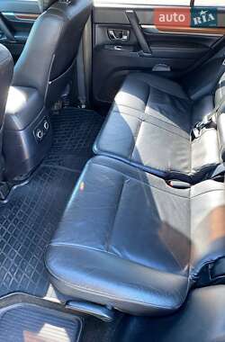 Внедорожник / Кроссовер Mitsubishi Pajero Wagon 2008 в 