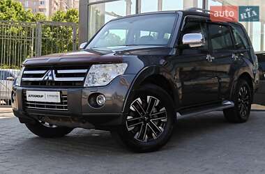 Mitsubishi Pajero Wagon 2011 Mitsubishi Pajero Wagon 2011