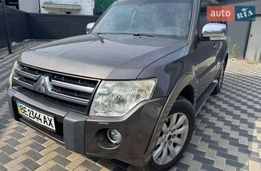 Внедорожник / Кроссовер Mitsubishi Pajero Wagon 2010 в Николаеве