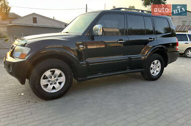 Внедорожник / Кроссовер Mitsubishi Pajero Wagon 2006 в 