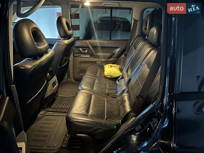 Внедорожник / Кроссовер Mitsubishi Pajero Wagon 2006 в Киеве фото 52 Внедорожник / Кроссовер Mitsubishi Pajero Wagon 2006 в Киеве