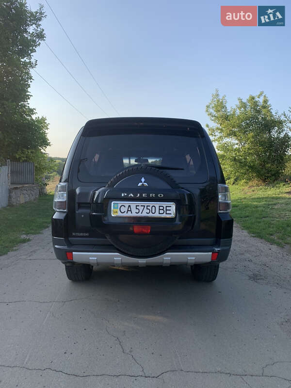 Позашляховик / Кросовер Mitsubishi Pajero Wagon 2007 в Умані фото 9 Позашляховик / Кросовер Mitsubishi Pajero Wagon 2007 в Умані