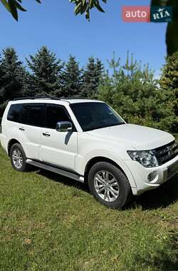 Mitsubishi Pajero Wagon 2012 Mitsubishi Pajero Wagon 2012