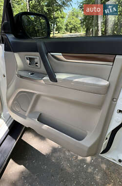 Внедорожник / Кроссовер Mitsubishi Pajero Wagon 2012 в 