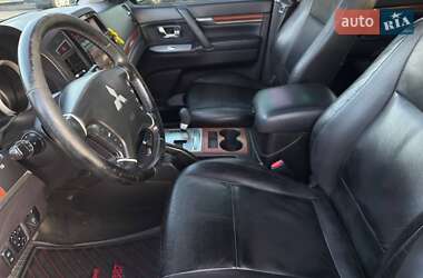 Внедорожник / Кроссовер Mitsubishi Pajero Wagon 2008 в 