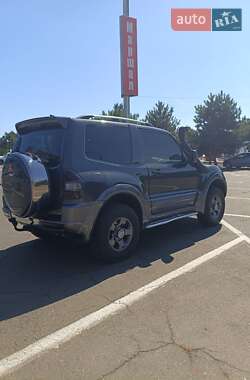 Внедорожник / Кроссовер Mitsubishi Pajero Wagon 2001 в 