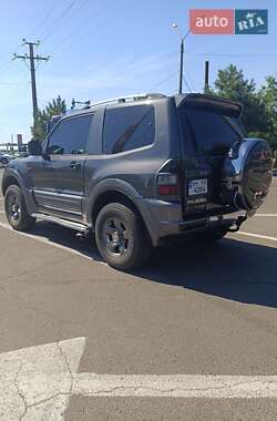 Внедорожник / Кроссовер Mitsubishi Pajero Wagon 2001 в 