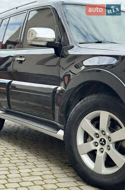 Внедорожник / Кроссовер Mitsubishi Pajero Wagon 2008 в 