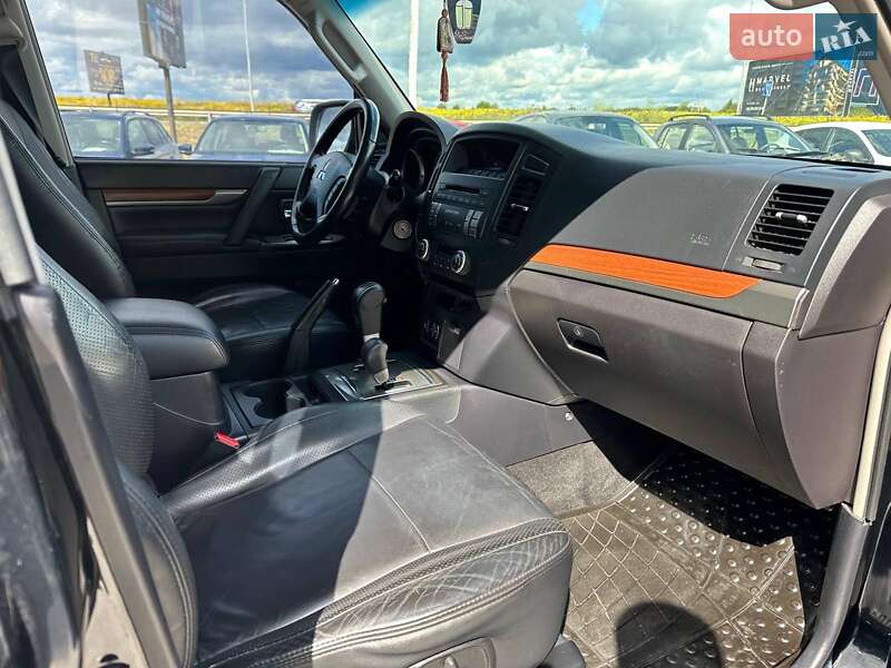 Внедорожник / Кроссовер Mitsubishi Pajero Wagon 2007 в Львове