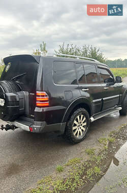Внедорожник / Кроссовер Mitsubishi Pajero Wagon 2008 в 