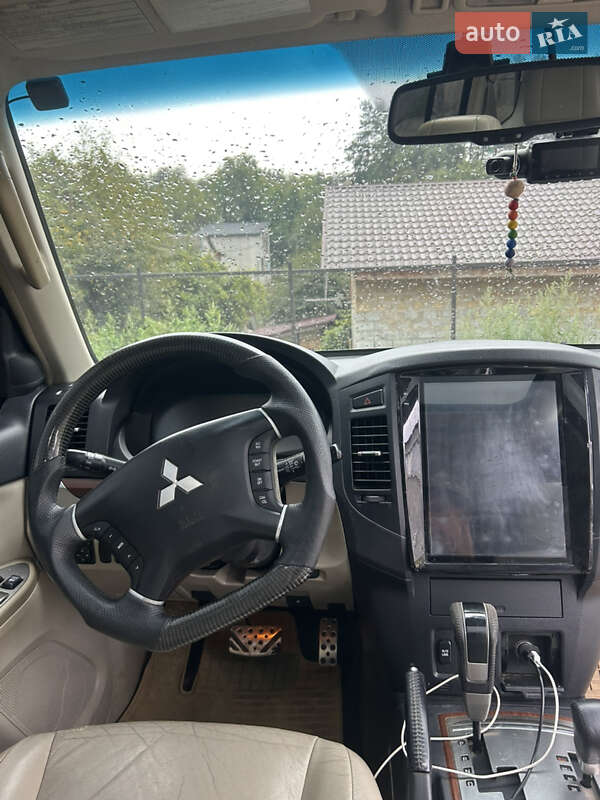 Внедорожник / Кроссовер Mitsubishi Pajero Wagon 2008 в Киеве фото 23 Внедорожник / Кроссовер Mitsubishi Pajero Wagon 2008 в Киеве