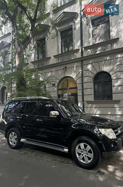 Внедорожник / Кроссовер Mitsubishi Pajero Wagon 2008 в 