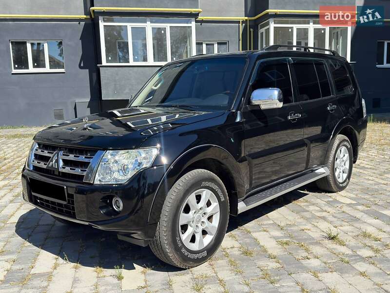 Внедорожник / Кроссовер Mitsubishi Pajero Wagon 2012 в Ахтырке