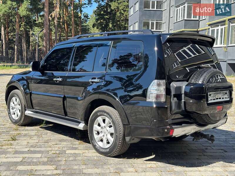 Внедорожник / Кроссовер Mitsubishi Pajero Wagon 2012 в Ахтырке