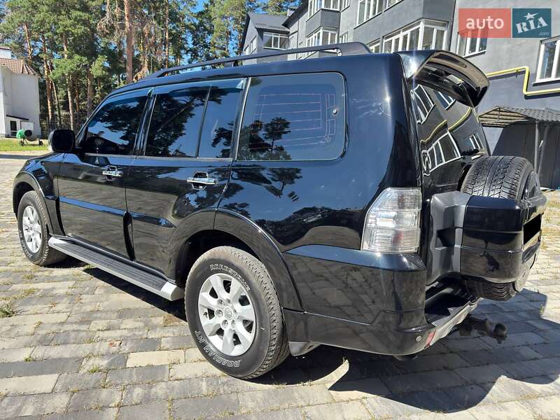 Внедорожник / Кроссовер Mitsubishi Pajero Wagon 2012 в Ахтырке