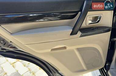 Внедорожник / Кроссовер Mitsubishi Pajero Wagon 2012 в 