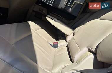 Внедорожник / Кроссовер Mitsubishi Pajero Wagon 2012 в 