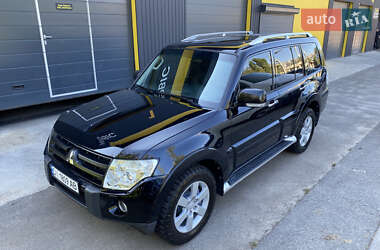 Внедорожник / Кроссовер Mitsubishi Pajero Wagon 2007 в 