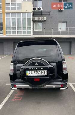 Внедорожник / Кроссовер Mitsubishi Pajero Wagon 2008 в 