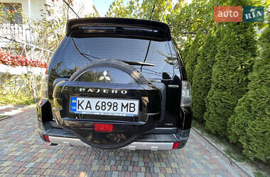 Внедорожник / Кроссовер Mitsubishi Pajero Wagon 2007 в 