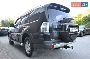 Внедорожник / Кроссовер Mitsubishi Pajero Wagon 2007 в 