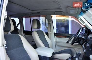 Внедорожник / Кроссовер Mitsubishi Pajero Wagon 2007 в 