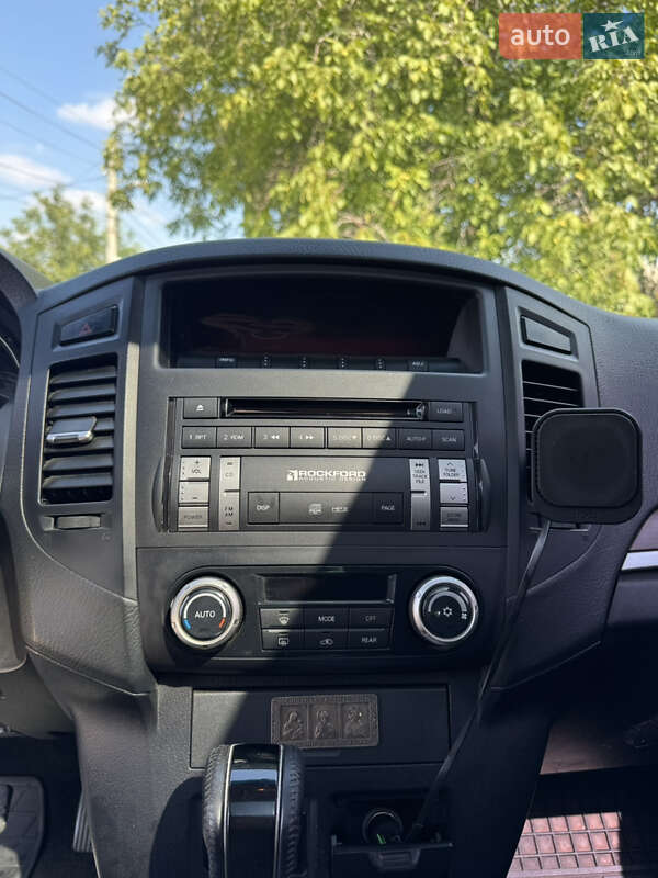 Внедорожник / Кроссовер Mitsubishi Pajero Wagon 2008 в Харькове